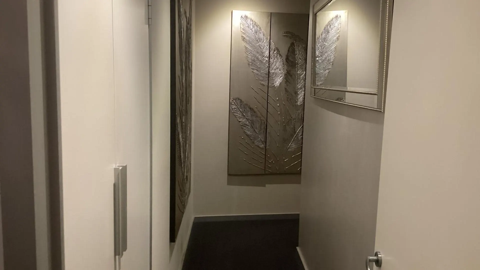 New York On King Aparthotel Perth Apartment